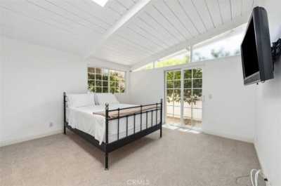 Home For Sale in Woodland Hills, California