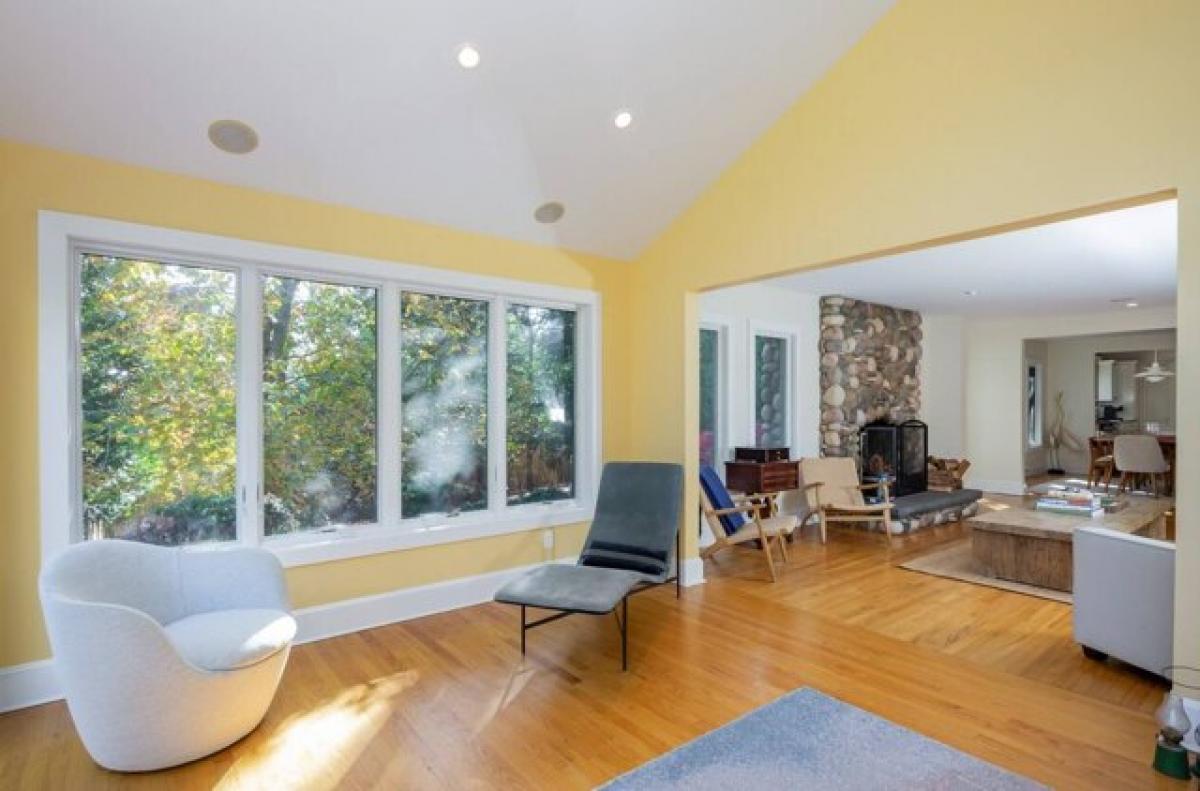 Picture of Home For Rent in East Hampton, New York, United States