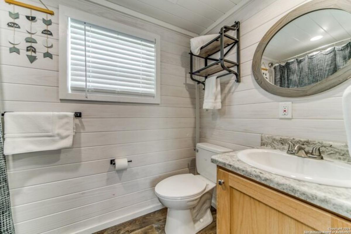 Picture of Home For Sale in Fredericksburg, Texas, United States