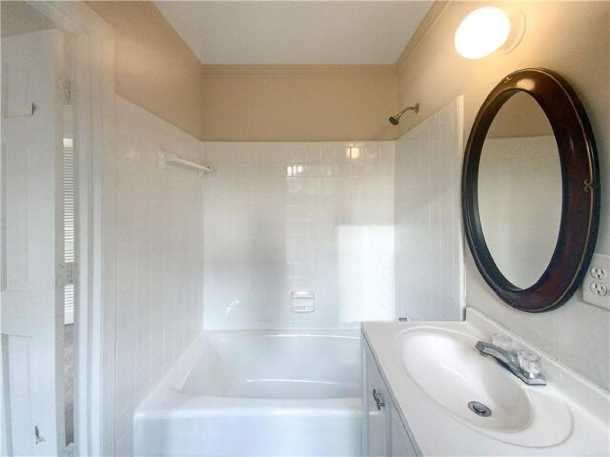 Picture of Home For Sale in Stone Mountain, Georgia, United States