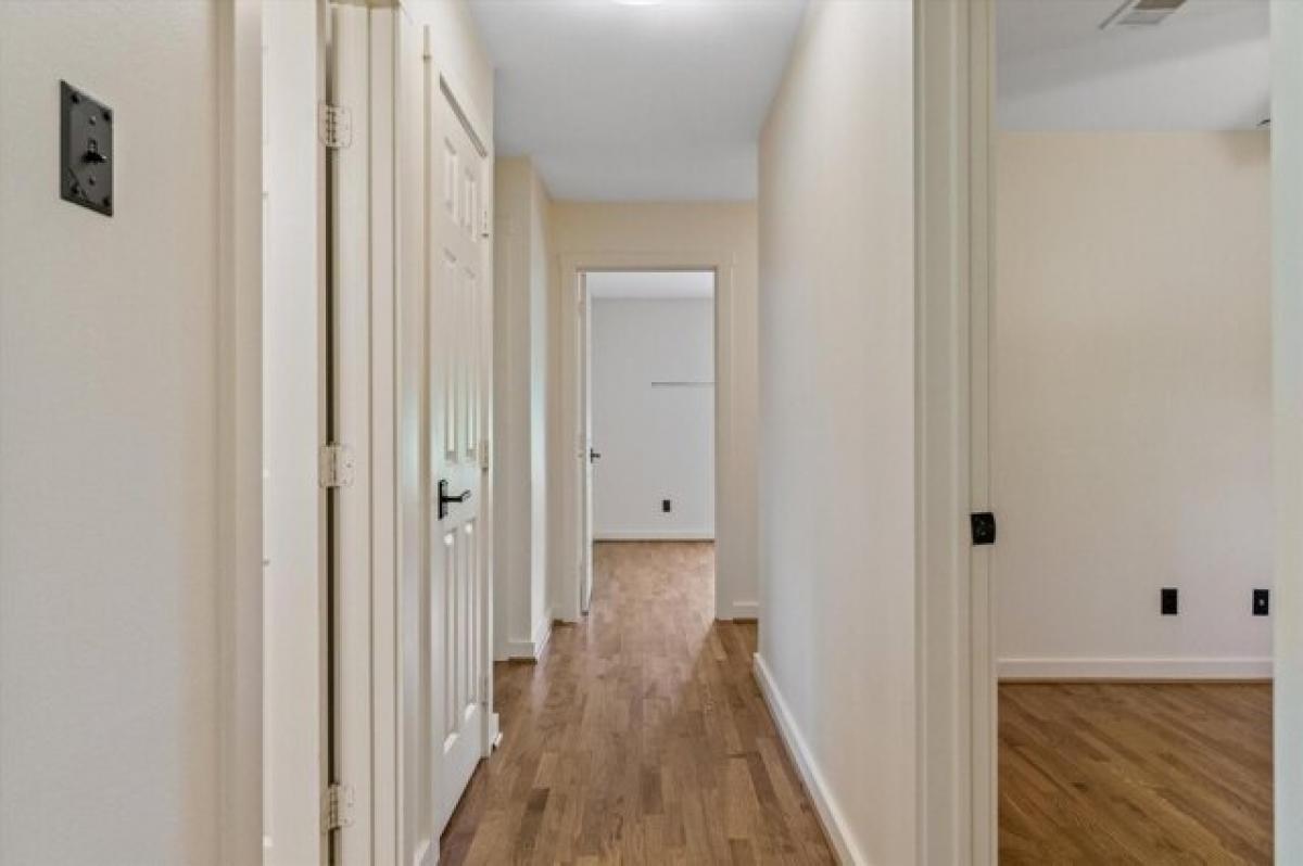 Picture of Home For Sale in Mabank, Texas, United States