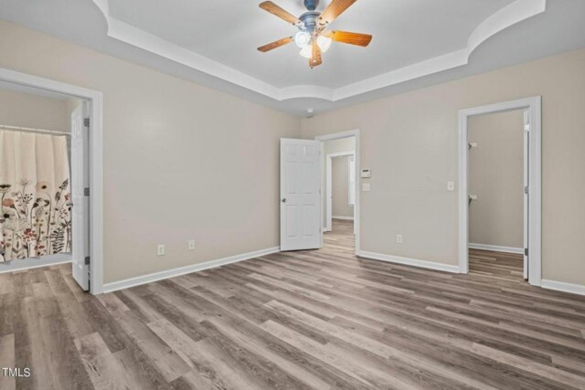 Picture of Home For Sale in Angier, North Carolina, United States