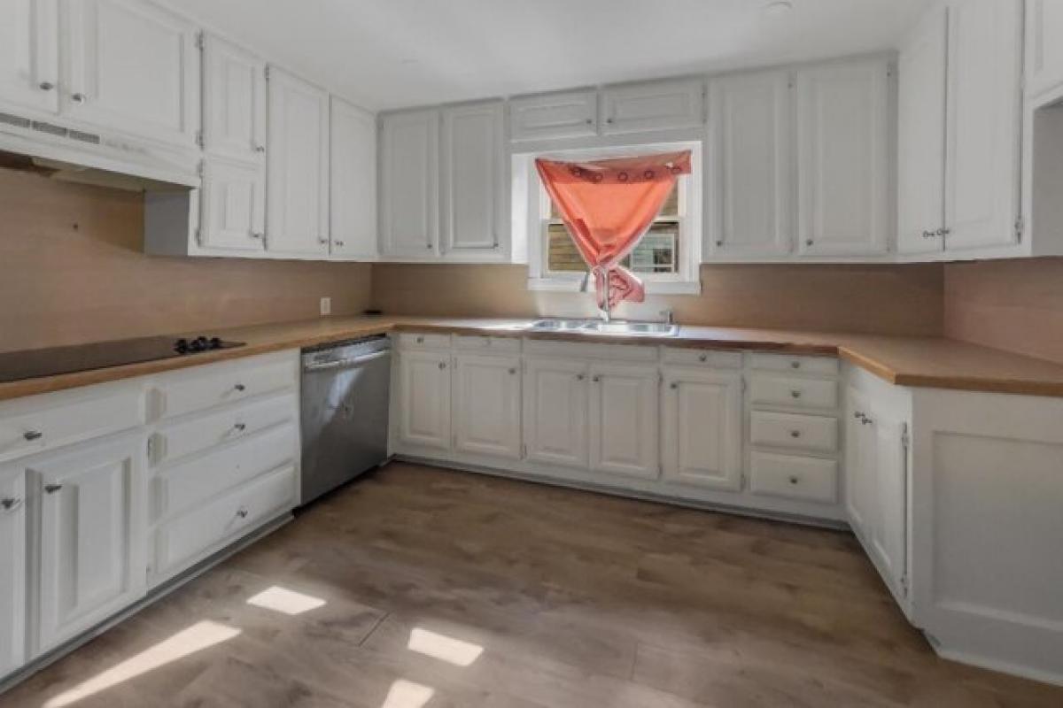 Picture of Home For Sale in Sherman, Texas, United States