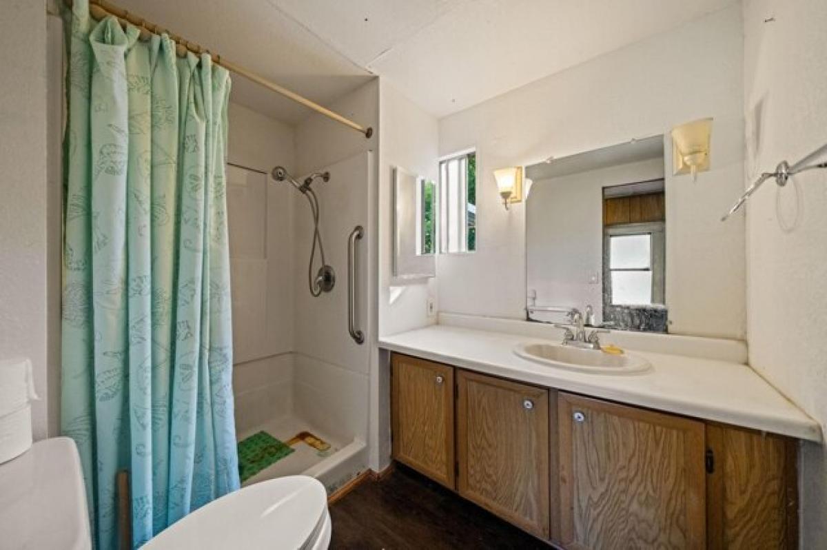 Picture of Home For Sale in Redding, California, United States