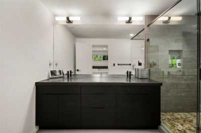 Home For Sale in Federal Way, Washington