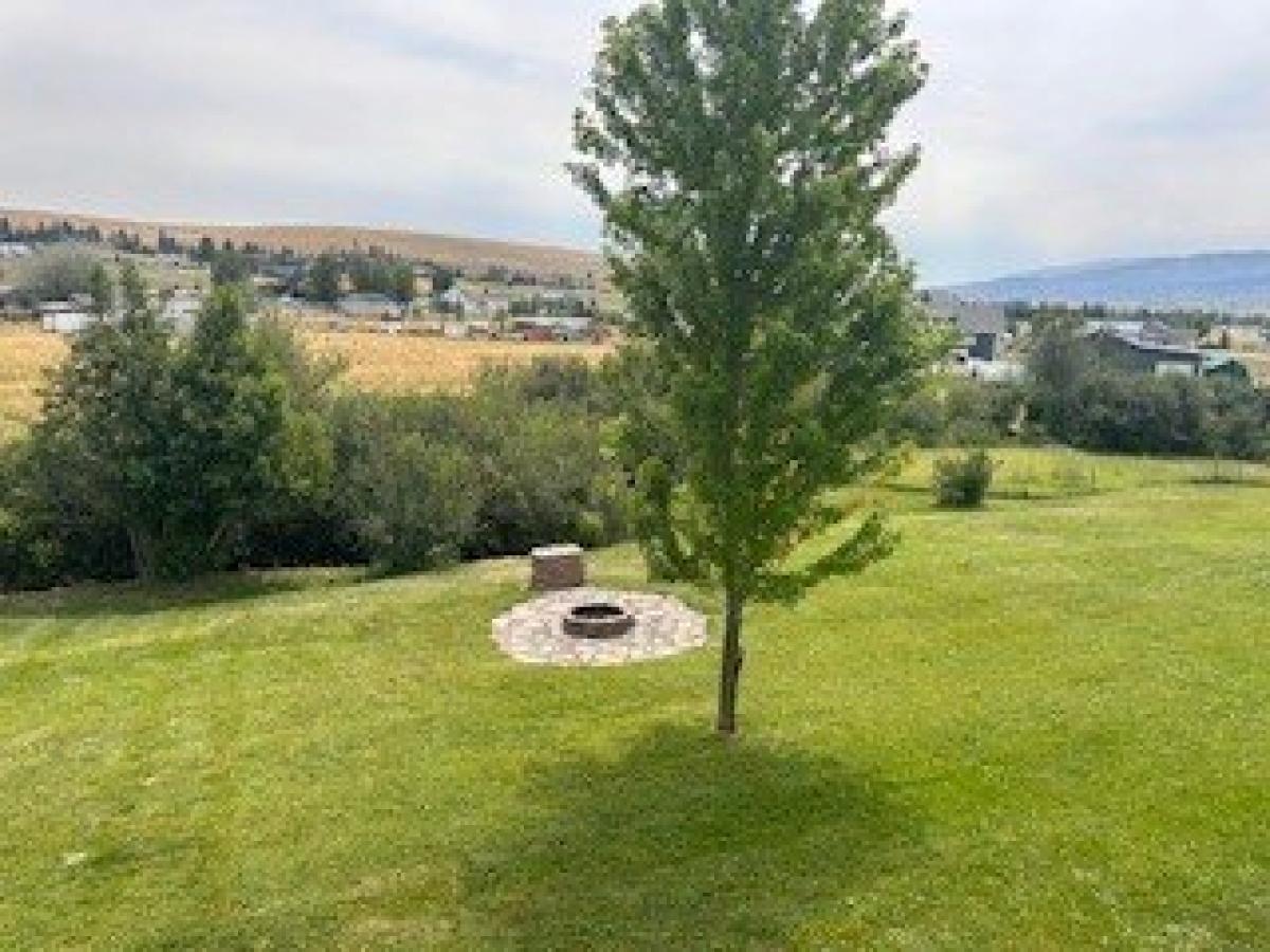 Picture of Home For Sale in Missoula, Montana, United States