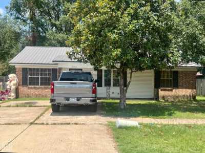 Home For Sale in Jonesboro, Arkansas