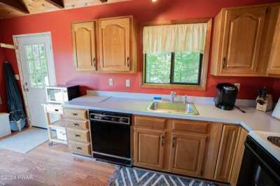 Home For Sale in Lake Ariel, Pennsylvania