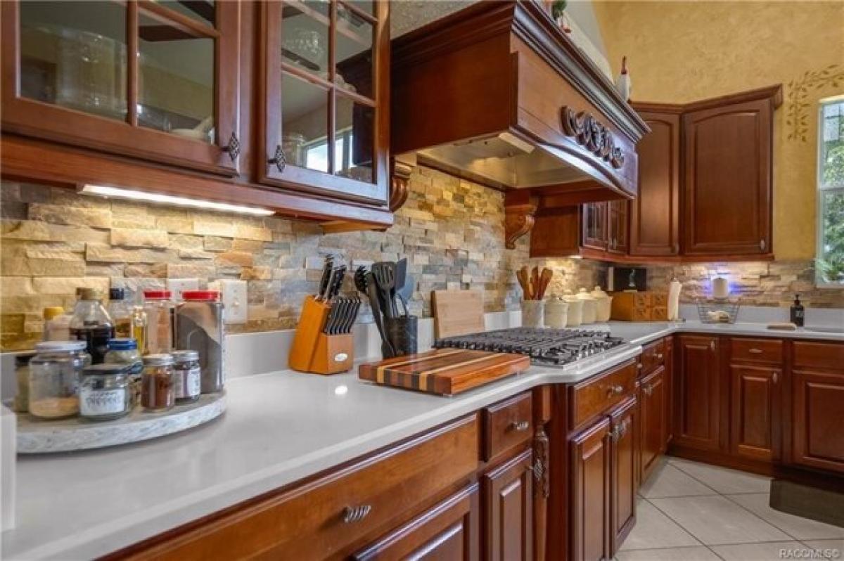 Picture of Home For Sale in Inverness, Florida, United States