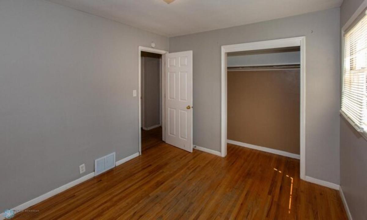 Picture of Home For Sale in Moorhead, Minnesota, United States