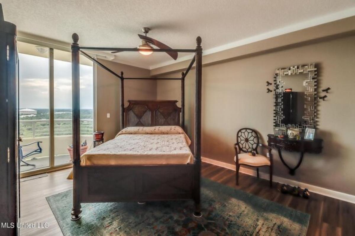 Picture of Home For Sale in Biloxi, Mississippi, United States