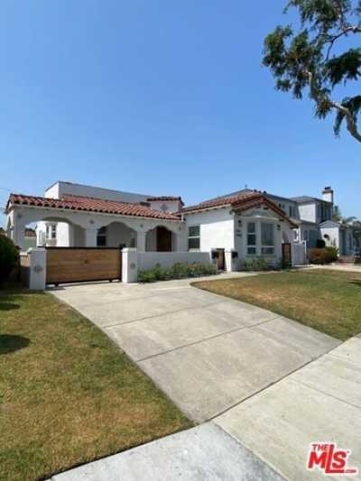 Home For Sale in Inglewood, California