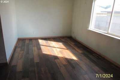 Home For Sale in Roseburg, Oregon