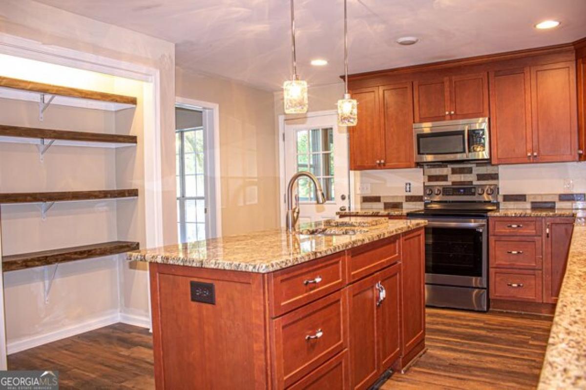 Picture of Home For Sale in Jackson, Georgia, United States