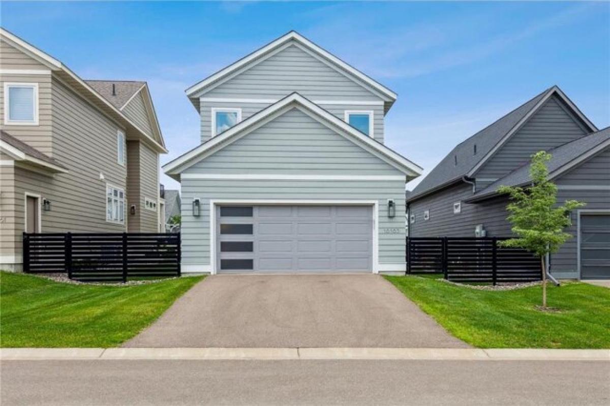 Picture of Home For Sale in Lakeville, Minnesota, United States