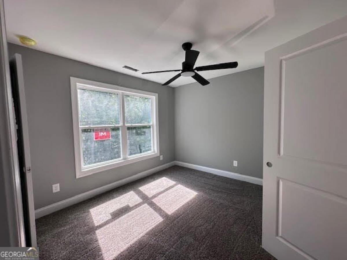 Picture of Home For Sale in Newnan, Georgia, United States