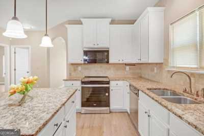 Home For Sale in Fairburn, Georgia