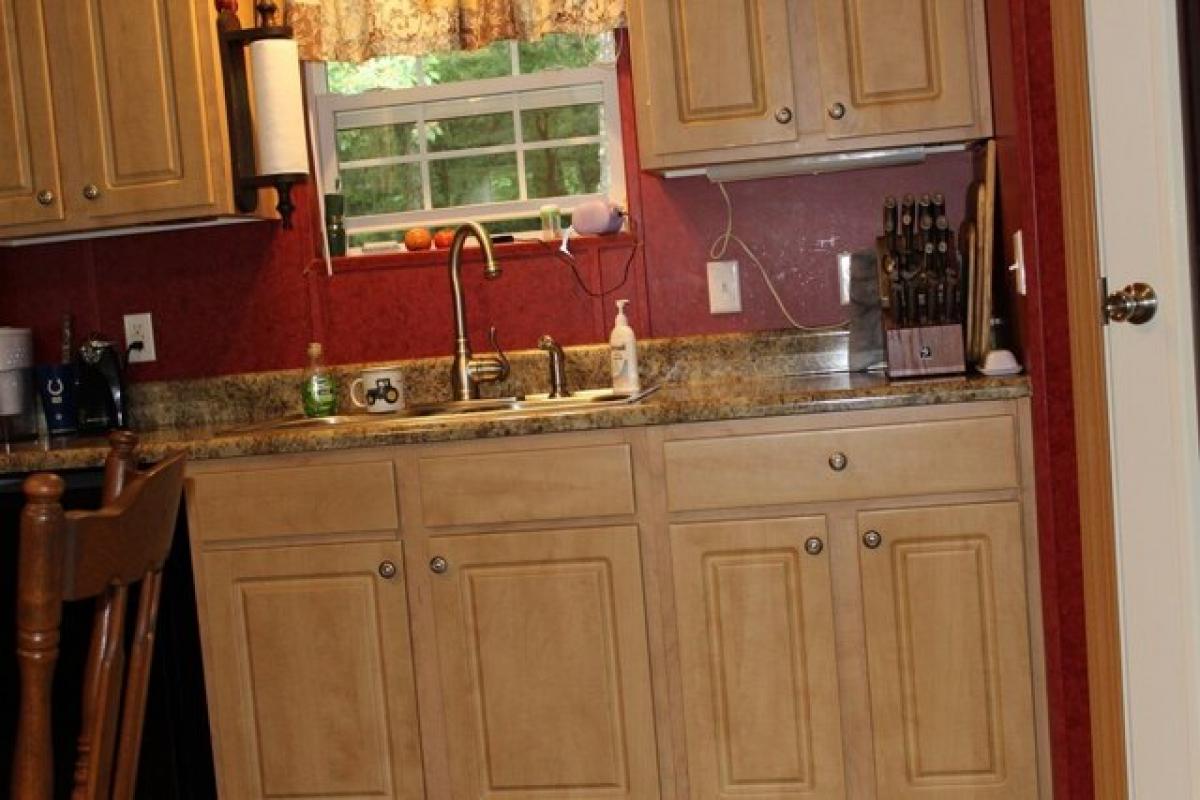 Picture of Home For Sale in Murphy, North Carolina, United States