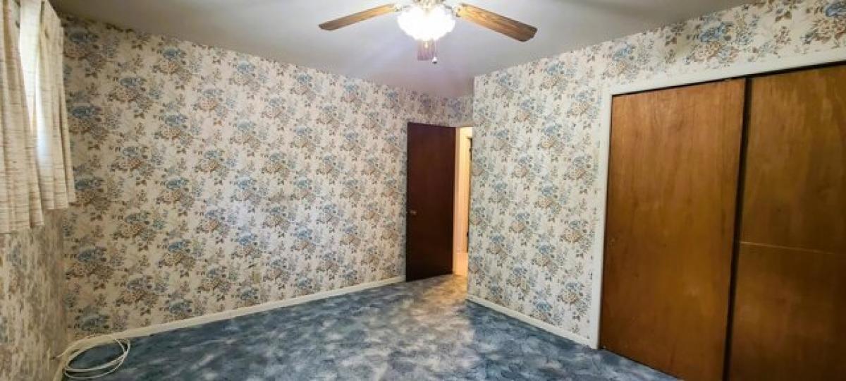 Picture of Home For Sale in Portage, Indiana, United States