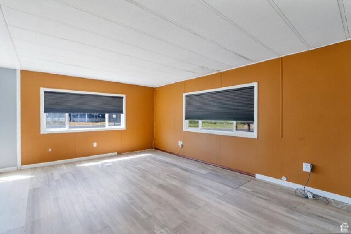 Picture of Home For Sale in Layton, Utah, United States