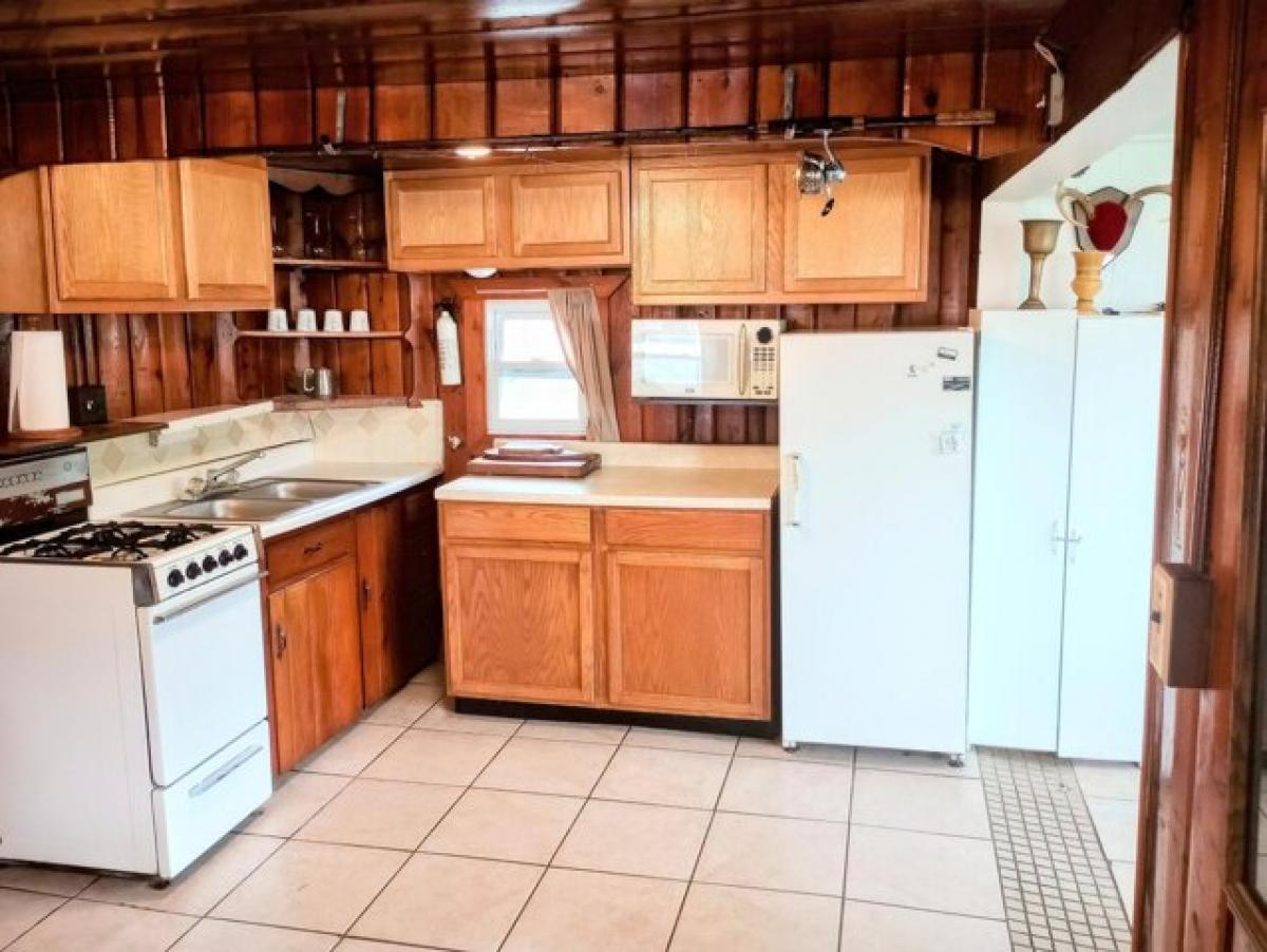 Picture of Home For Sale in Houghton Lake, Michigan, United States