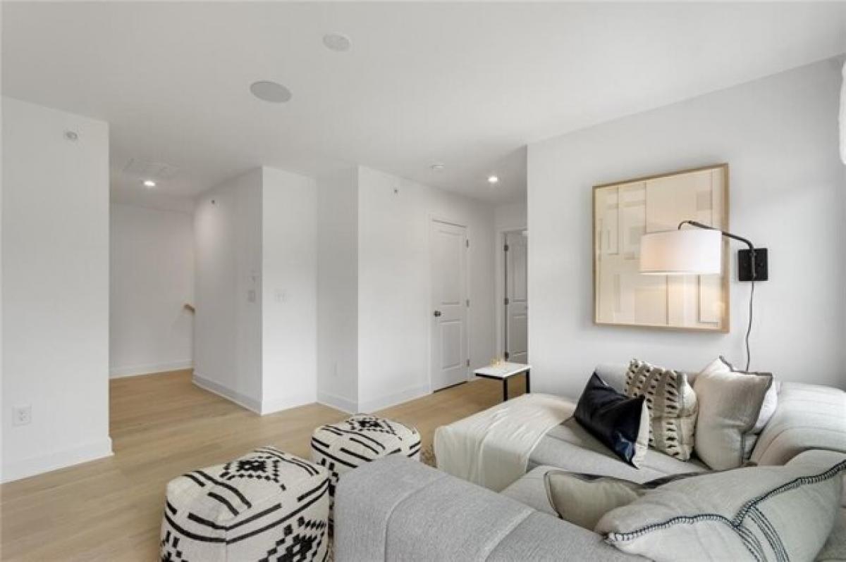 Picture of Home For Sale in Powder Springs, Georgia, United States