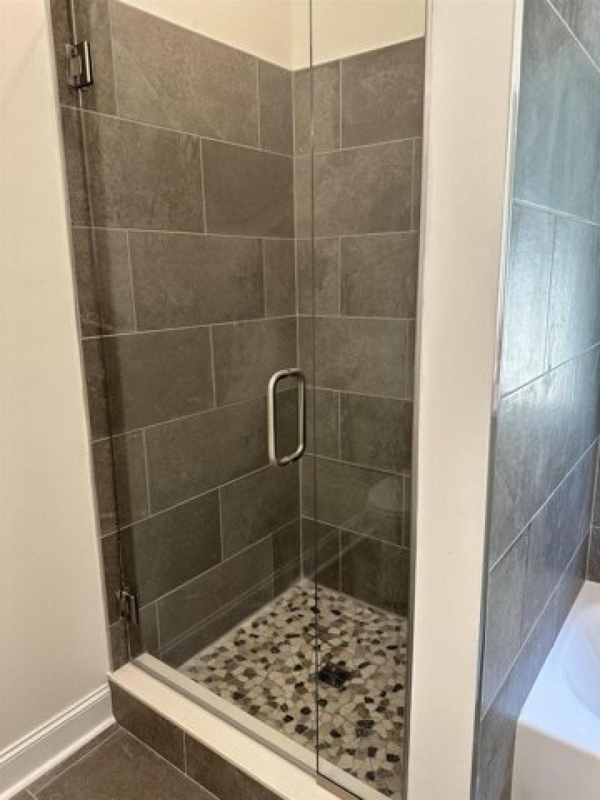 Picture of Home For Sale in Muscle Shoals, Alabama, United States