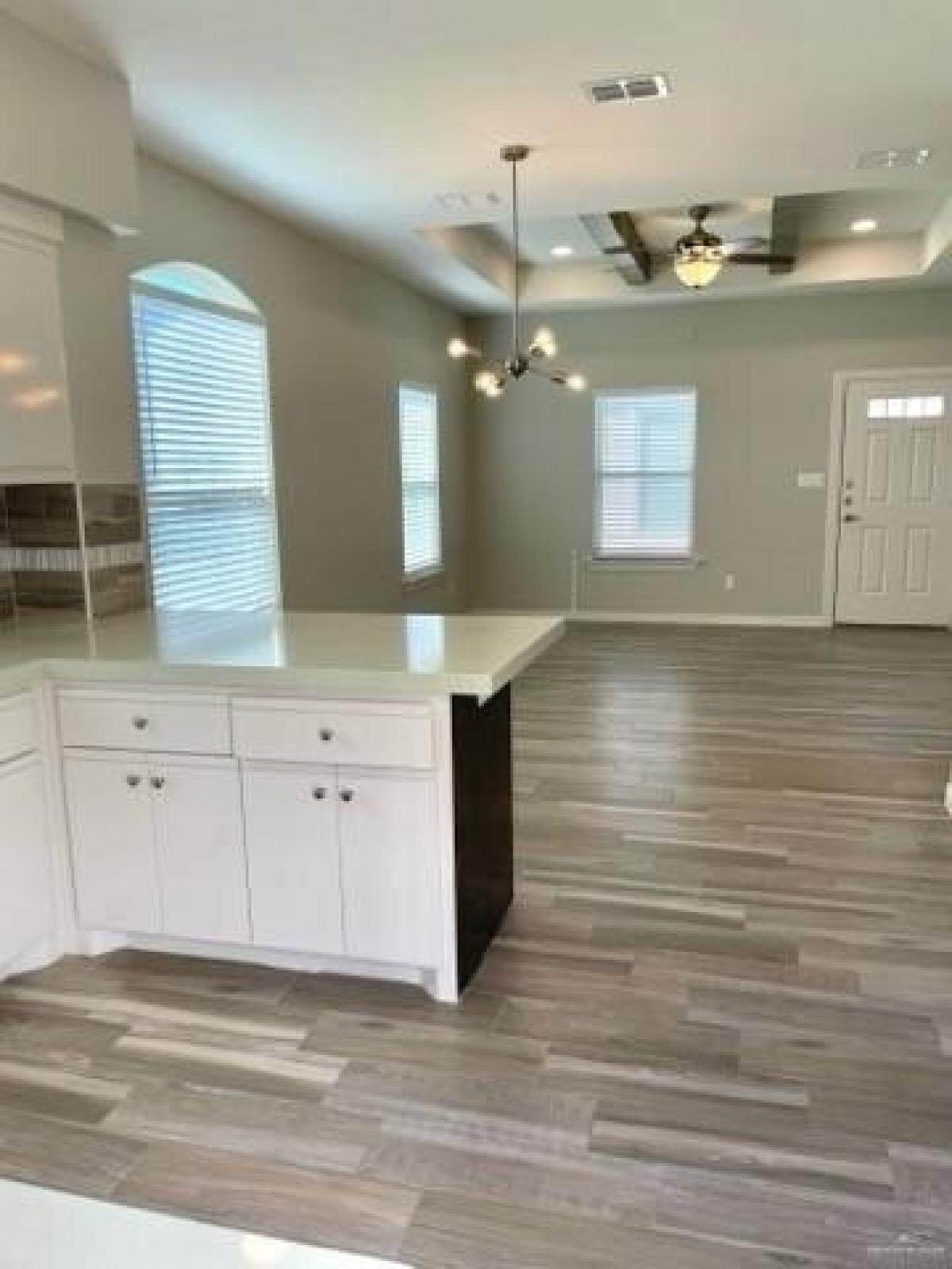 Picture of Home For Sale in Weslaco, Texas, United States