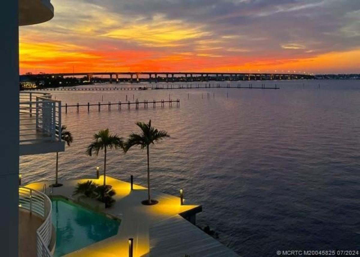 Picture of Home For Sale in Stuart, Florida, United States