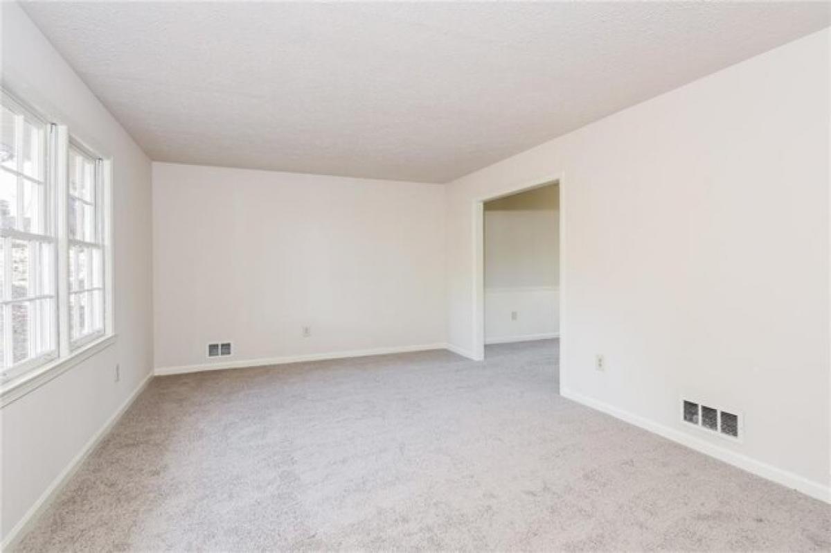 Picture of Home For Sale in Stone Mountain, Georgia, United States