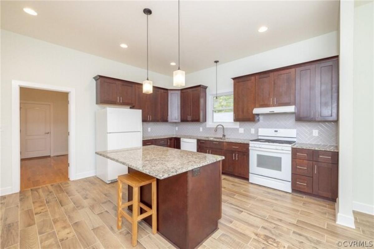 Picture of Home For Sale in Chesterfield, Virginia, United States