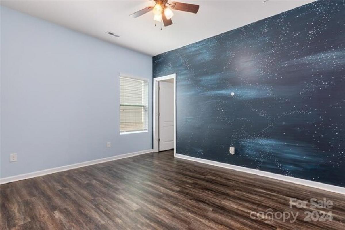 Picture of Home For Sale in Mooresville, North Carolina, United States