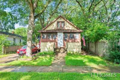 Home For Sale in Muskegon, Michigan