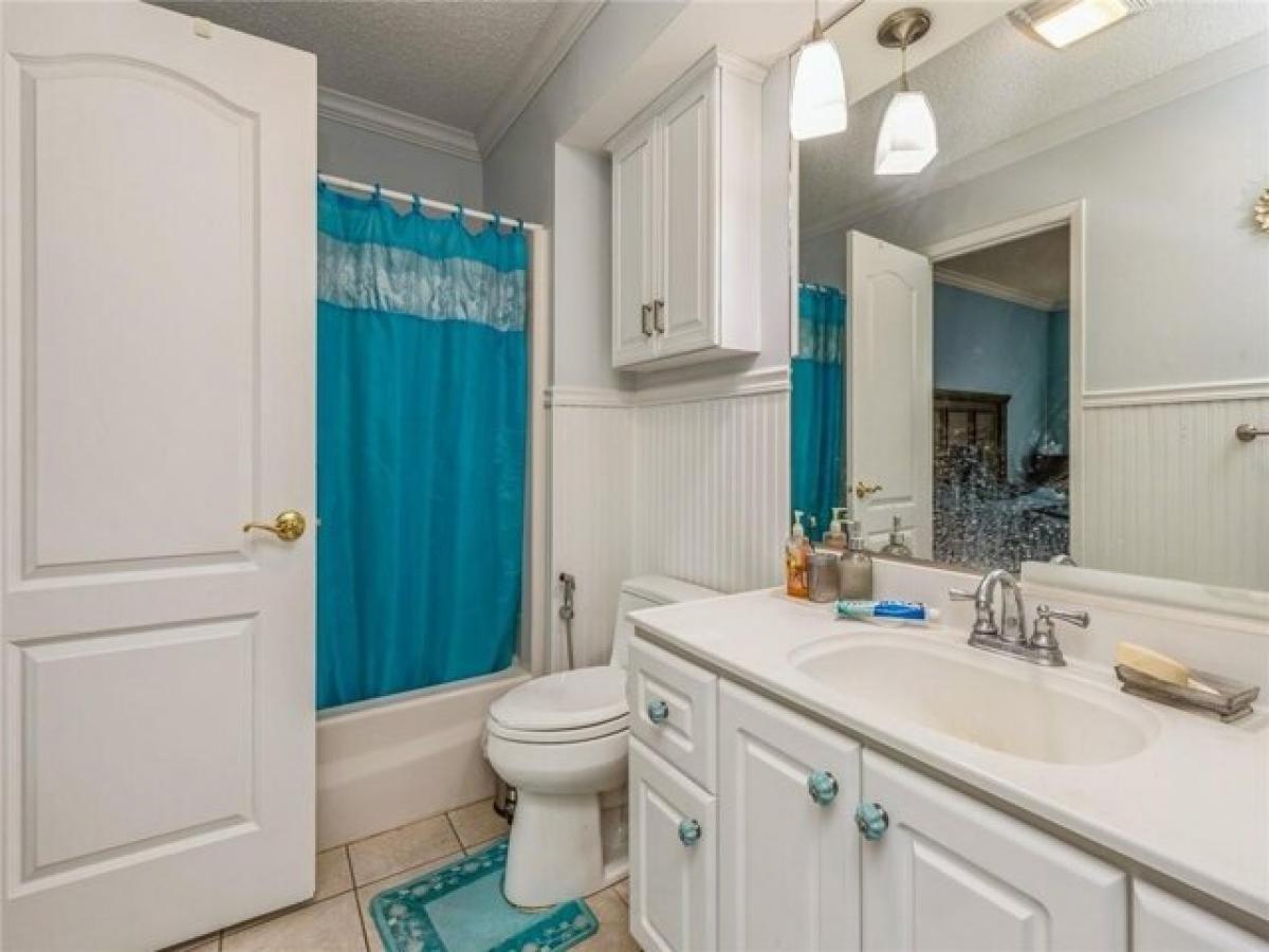 Picture of Home For Sale in West Des Moines, Iowa, United States