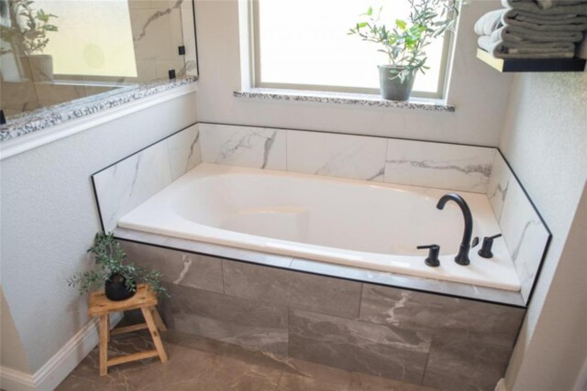 Picture of Home For Sale in Decatur, Texas, United States