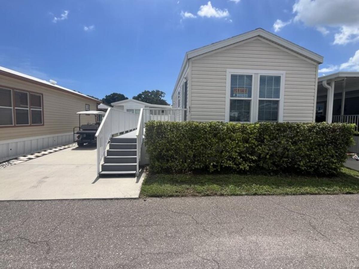 Picture of Home For Sale in Largo, Florida, United States