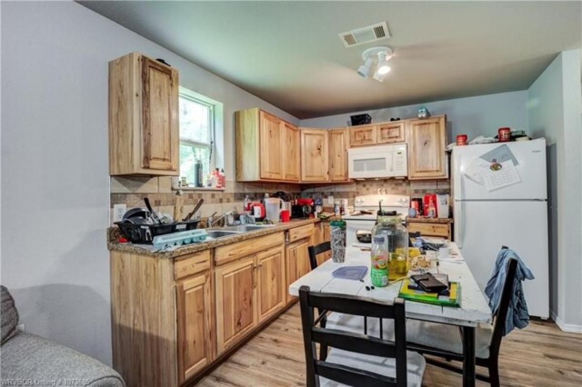 Picture of Home For Sale in Van Buren, Arkansas, United States