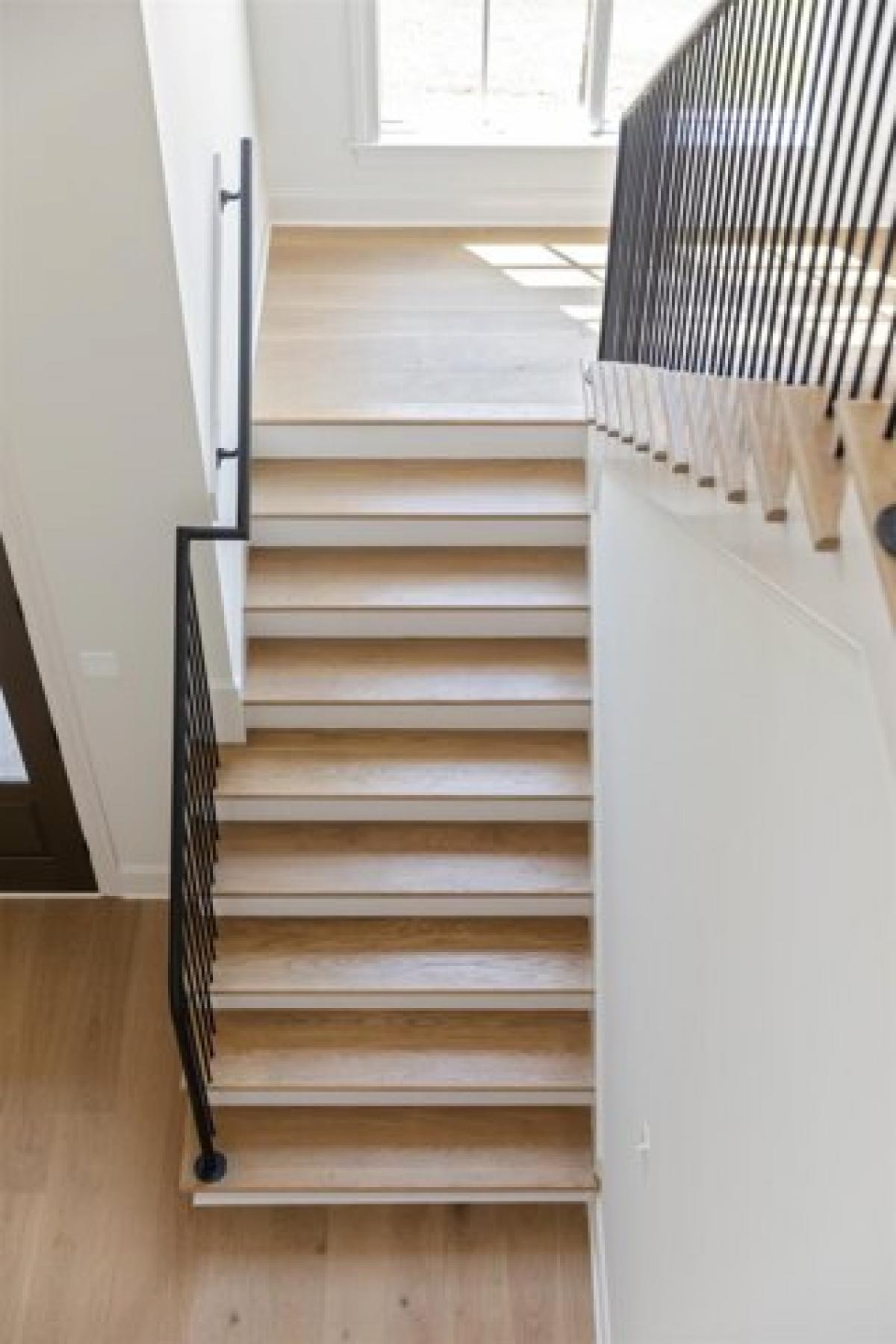 Picture of Home For Sale in Germantown, Tennessee, United States