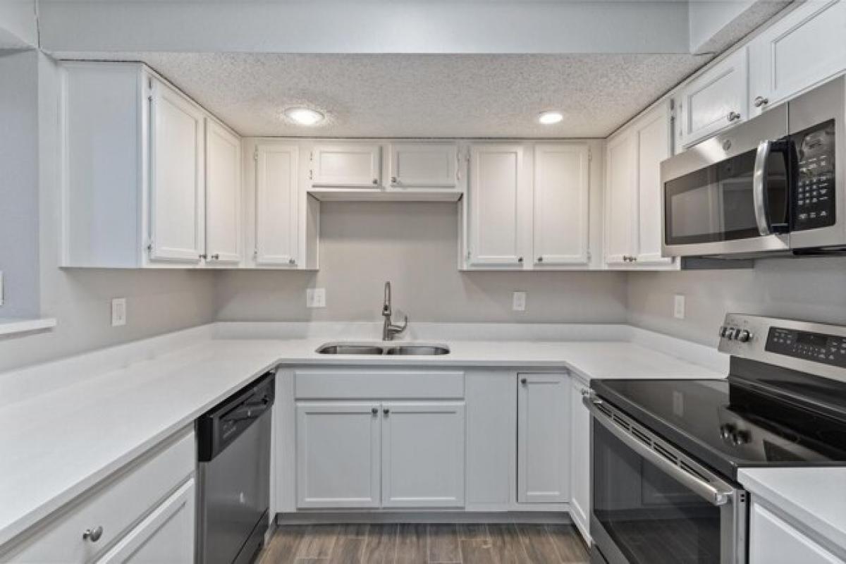 Picture of Home For Sale in Lewisville, Texas, United States