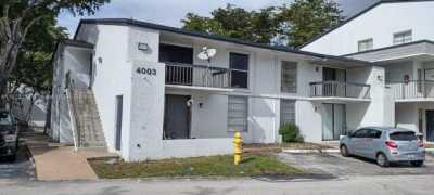Home For Rent in Sunrise, Florida