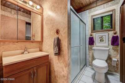 Home For Sale in Lake Ariel, Pennsylvania