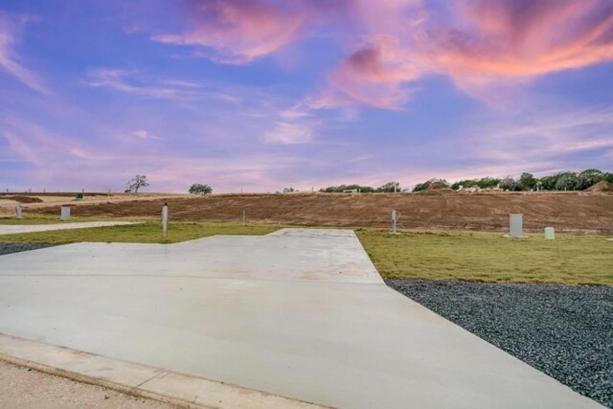 Picture of Residential Land For Sale in Fredericksburg, Texas, United States