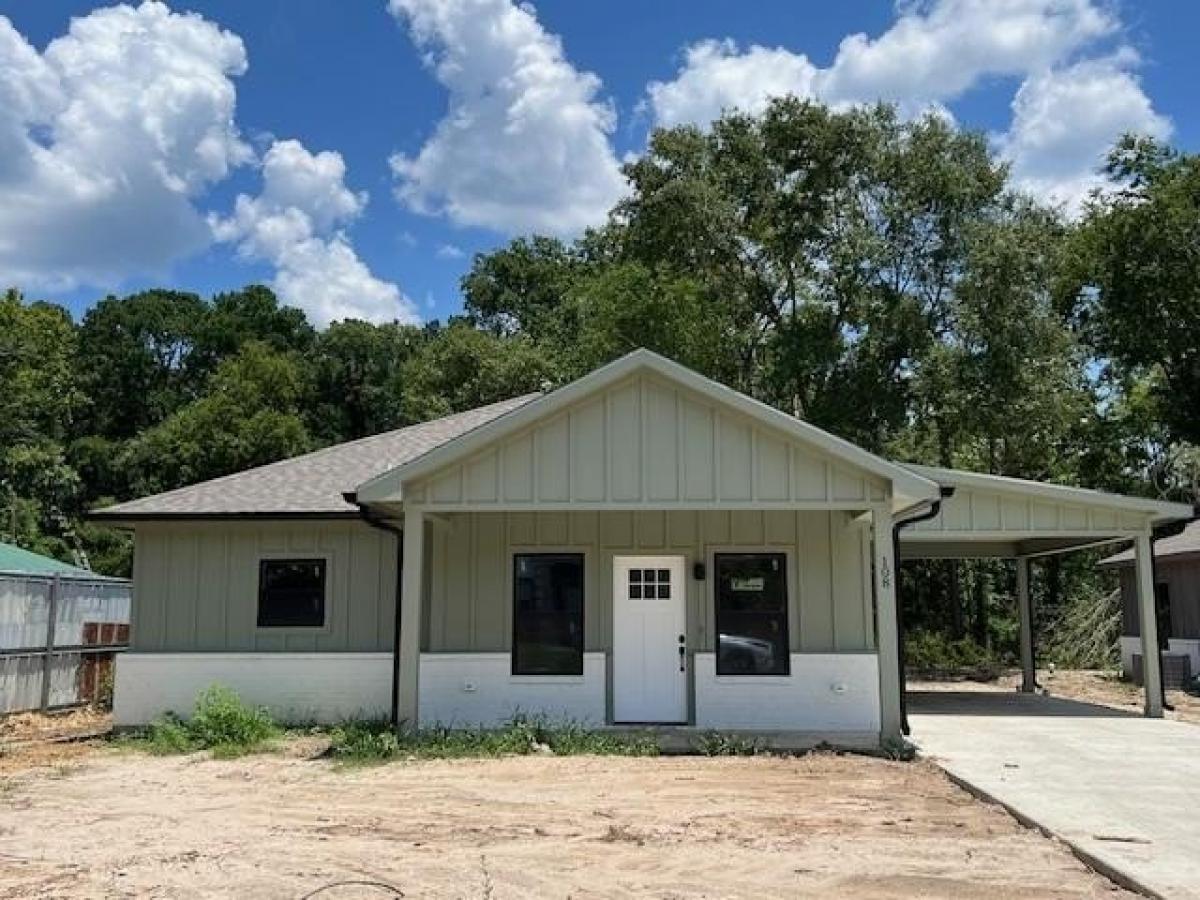Picture of Home For Sale in Lufkin, Texas, United States