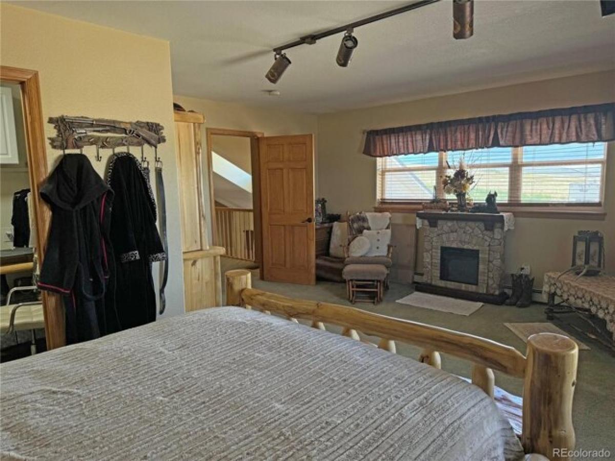 Picture of Home For Sale in Westcliffe, Colorado, United States