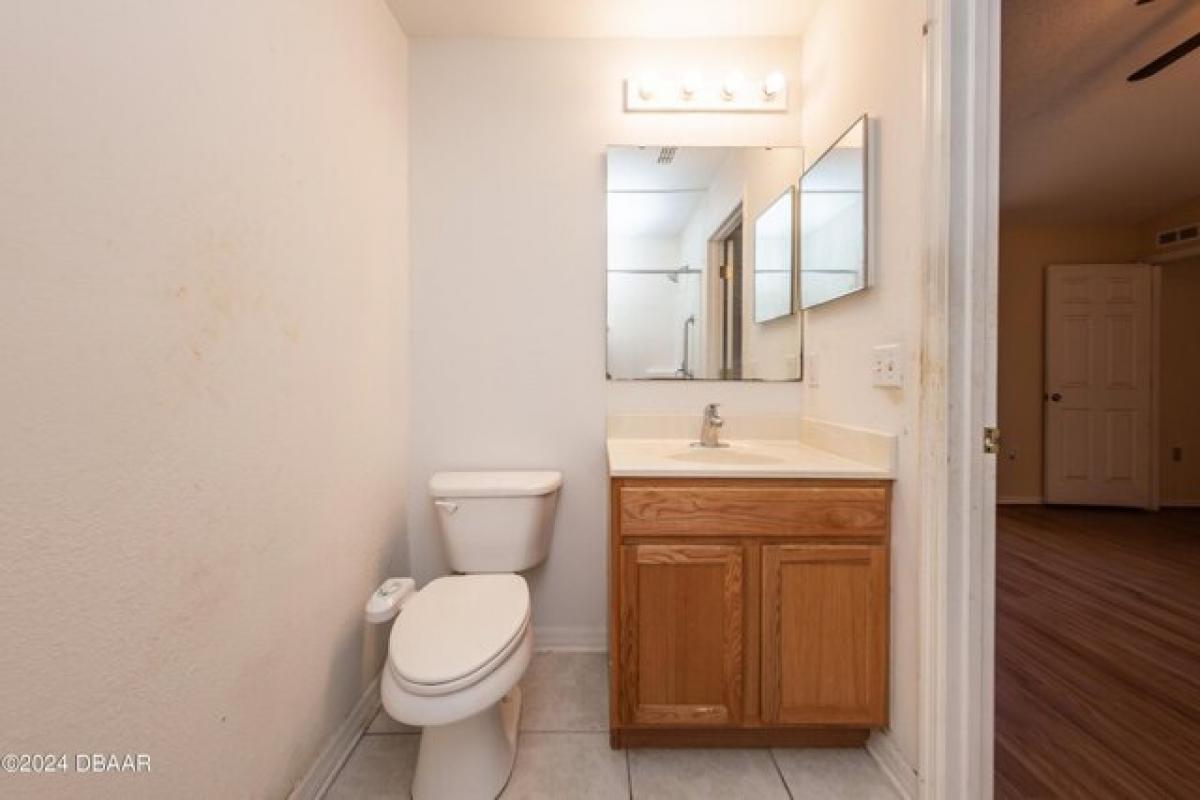 Picture of Home For Sale in Deltona, Florida, United States