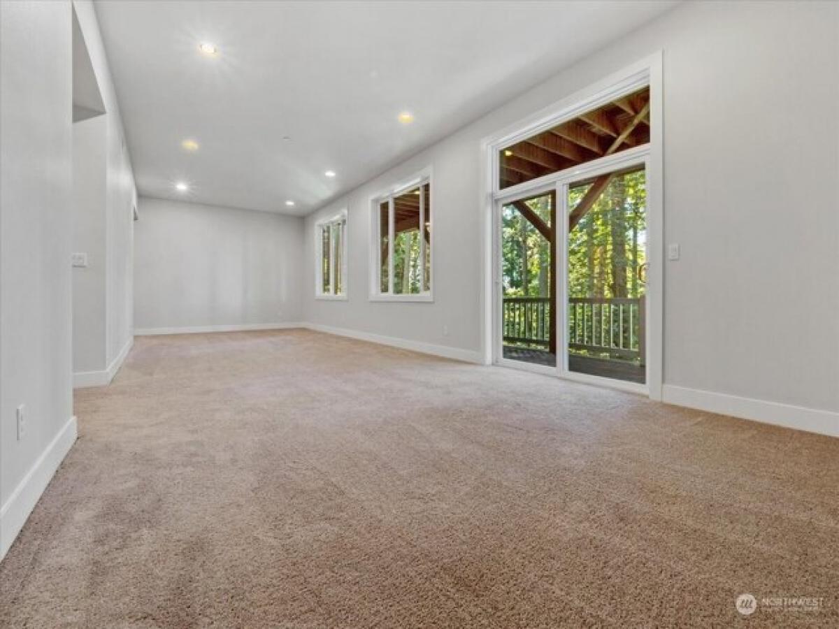 Picture of Home For Sale in Sammamish, Washington, United States