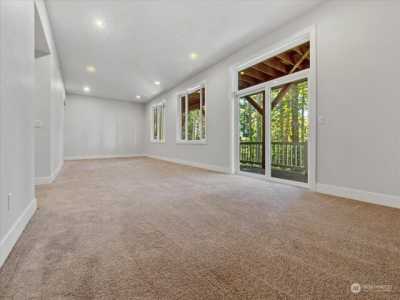 Home For Sale in Sammamish, Washington