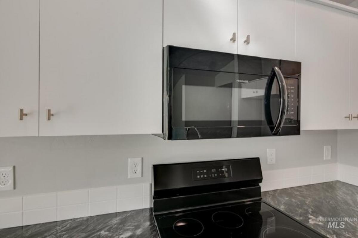 Picture of Home For Sale in Caldwell, Idaho, United States