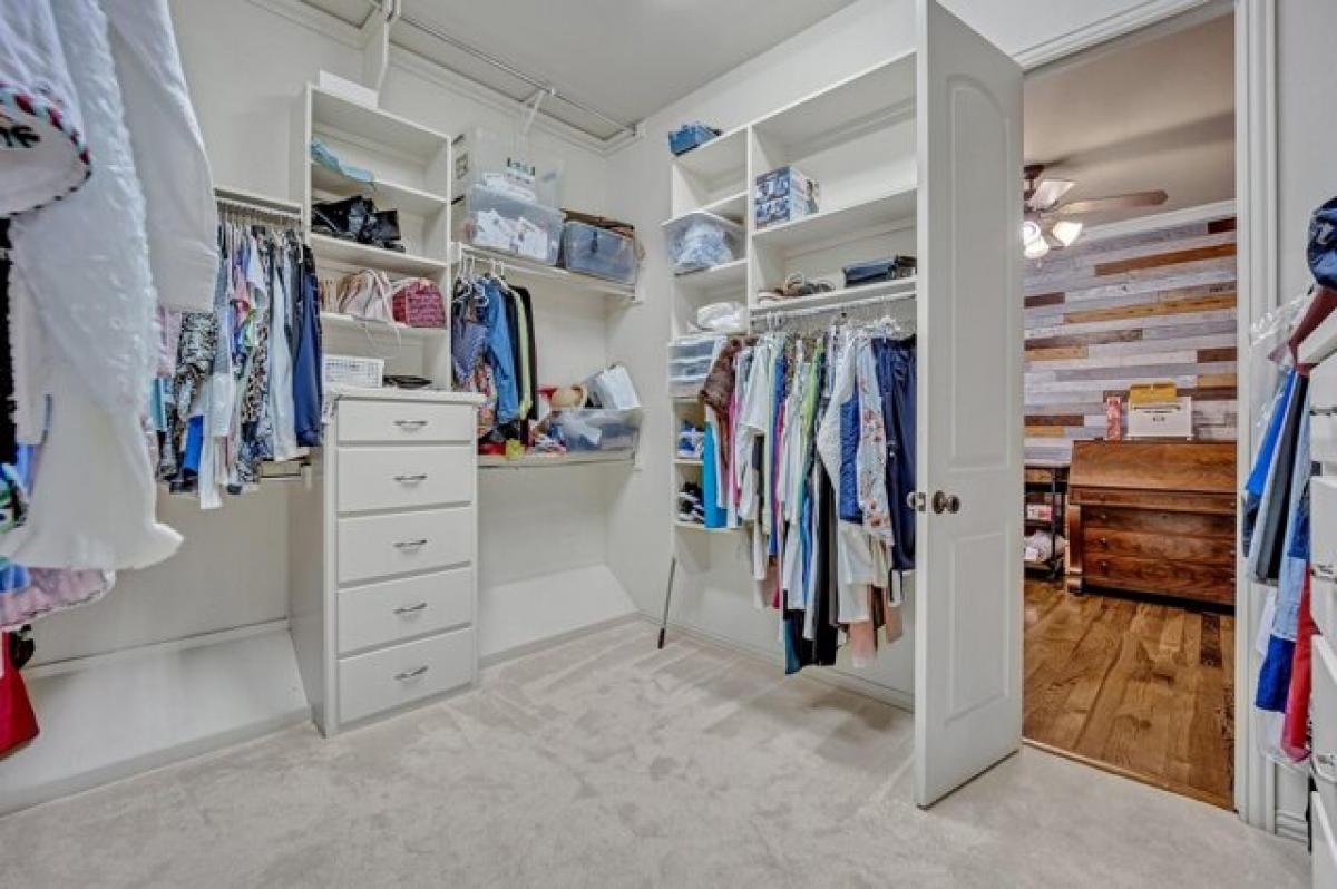 Picture of Home For Sale in Grapevine, Texas, United States