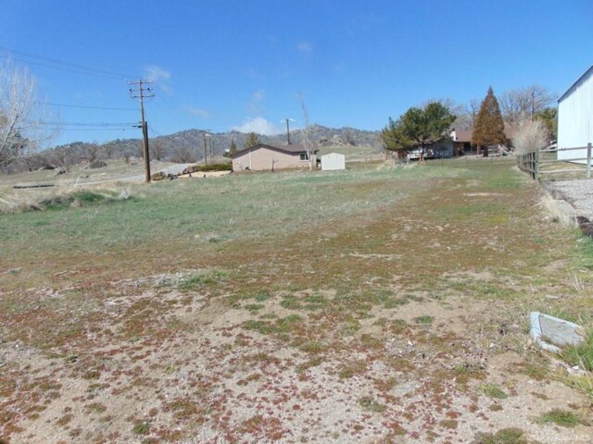 Picture of Residential Land For Sale in Tehachapi, California, United States
